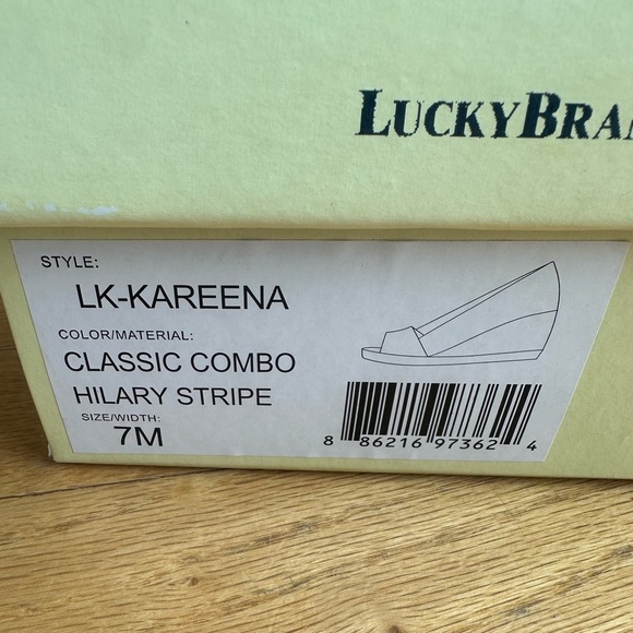 NIB Lucky Brand Kareena Wedges in Classic Combo Hilary Stripe size 7 - Picture 6 of 6